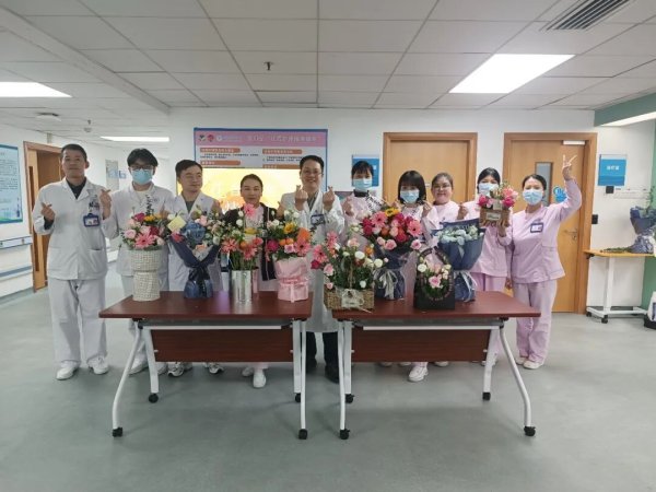 配资指数官网 【活动回顾】花香疗愈，温情相伴——我院睡眠医学科开展插花活动为患者注入温暖力量